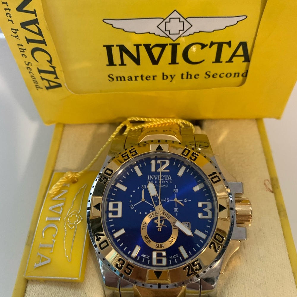Sold!!!!! Men’s Venom Invicta watch